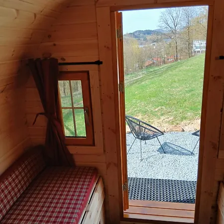 مكان تخييم Schlaffass - Kleiner Berghof Im Bayerischen Wald *