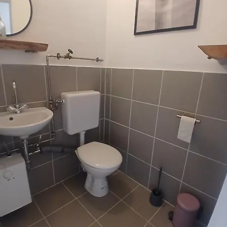 مكان تخييم Schlaffass - Kleiner Berghof Im Bayerischen Wald
